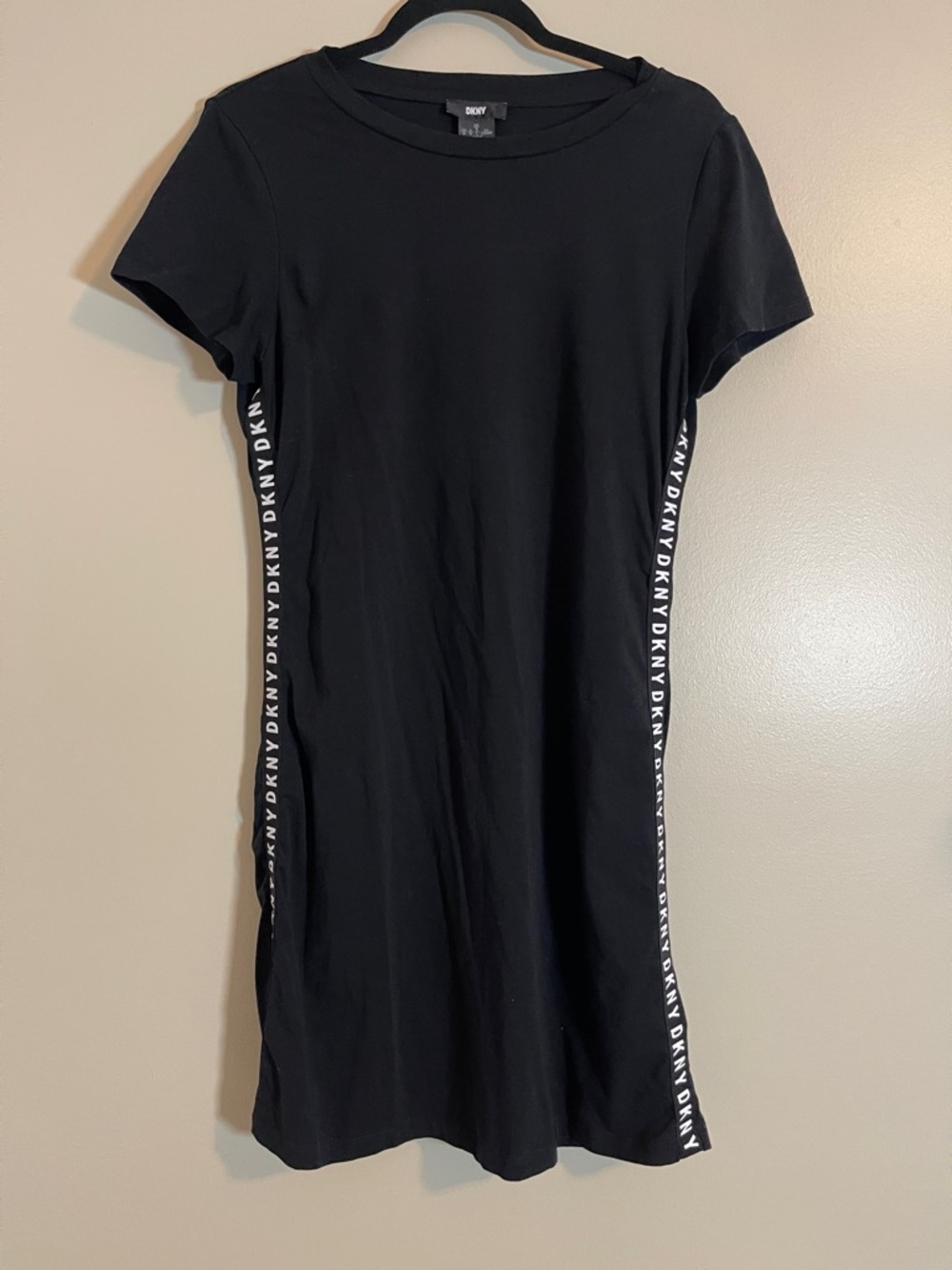 DKNY T-shirt Dress Womens Medium Black Logo Short Sporty Minimalist Chic LBD